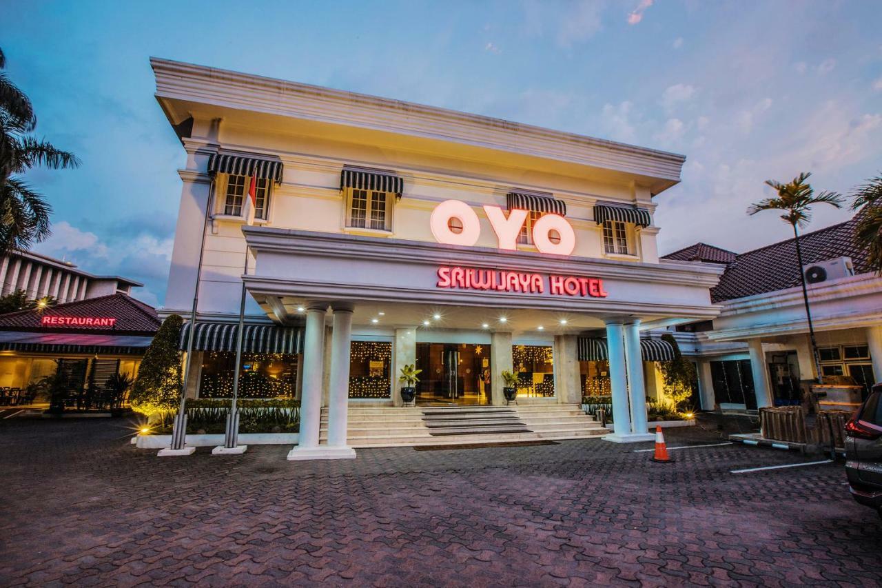 Capital O 534 Sriwijaya Hotel جاكرتا المظهر الخارجي الصورة