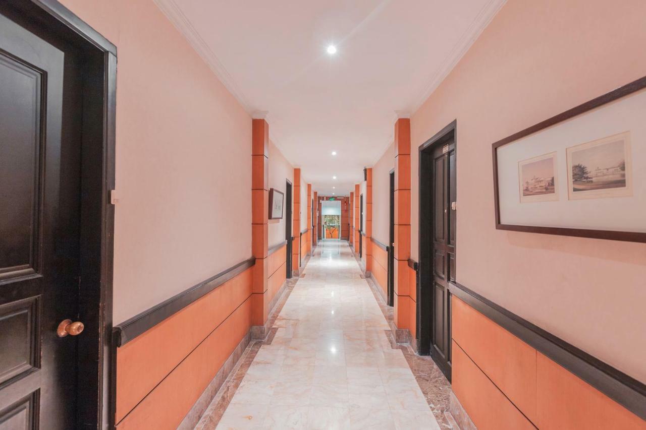 Capital O 534 Sriwijaya Hotel جاكرتا المظهر الخارجي الصورة